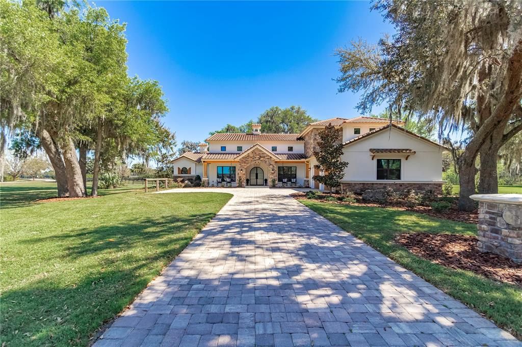 Recently Sold: $1,899,000 (5 beds, 4 baths, 4765 Square Feet)