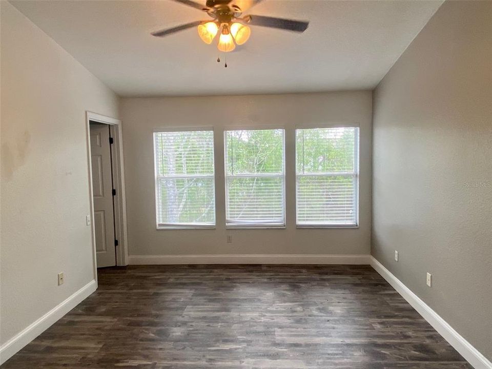 Recently Rented: $1,995 (2 beds, 2 baths, 1555 Square Feet)