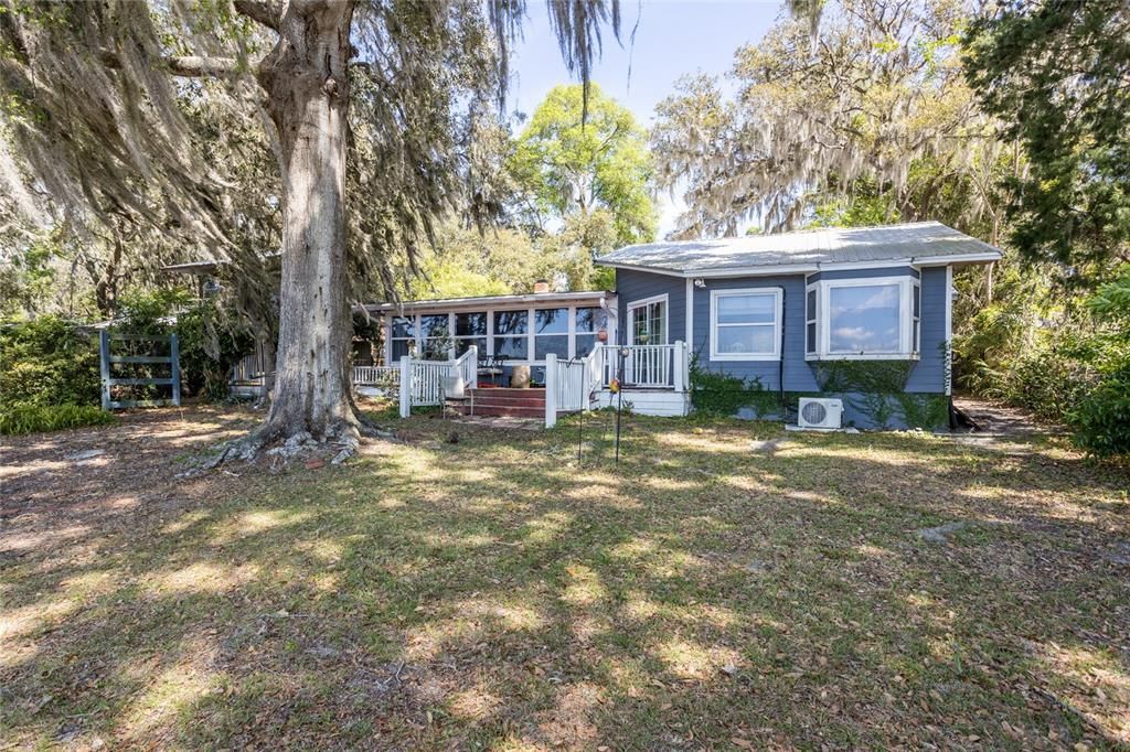 Recently Sold: $319,000 (3 beds, 2 baths, 2571 Square Feet)