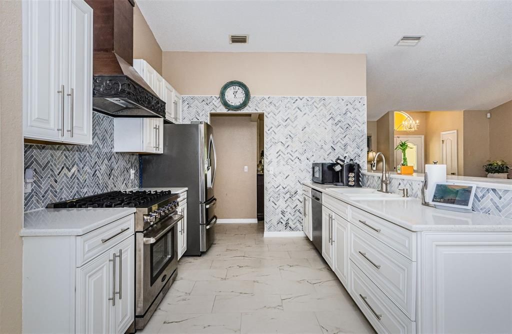 Recently Sold: $675,000 (3 beds, 2 baths, 1774 Square Feet)