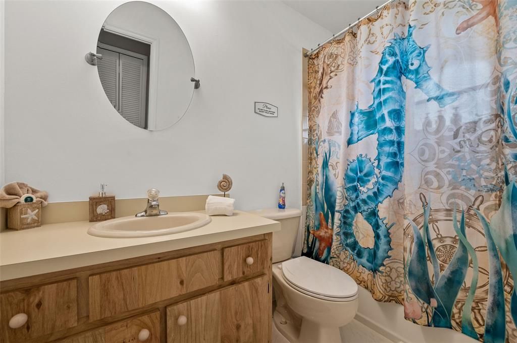 最近售出: $489,000 (3 贝兹, 2 浴室, 1683 平方英尺)