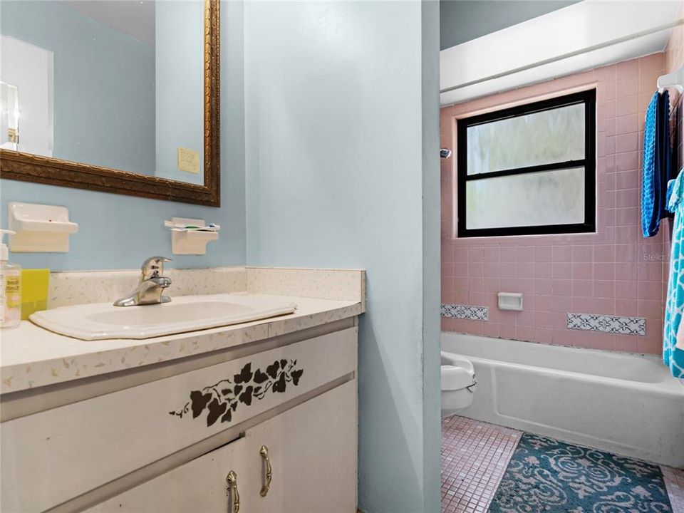 最近售出: $330,000 (3 贝兹, 2 浴室, 1470 平方英尺)