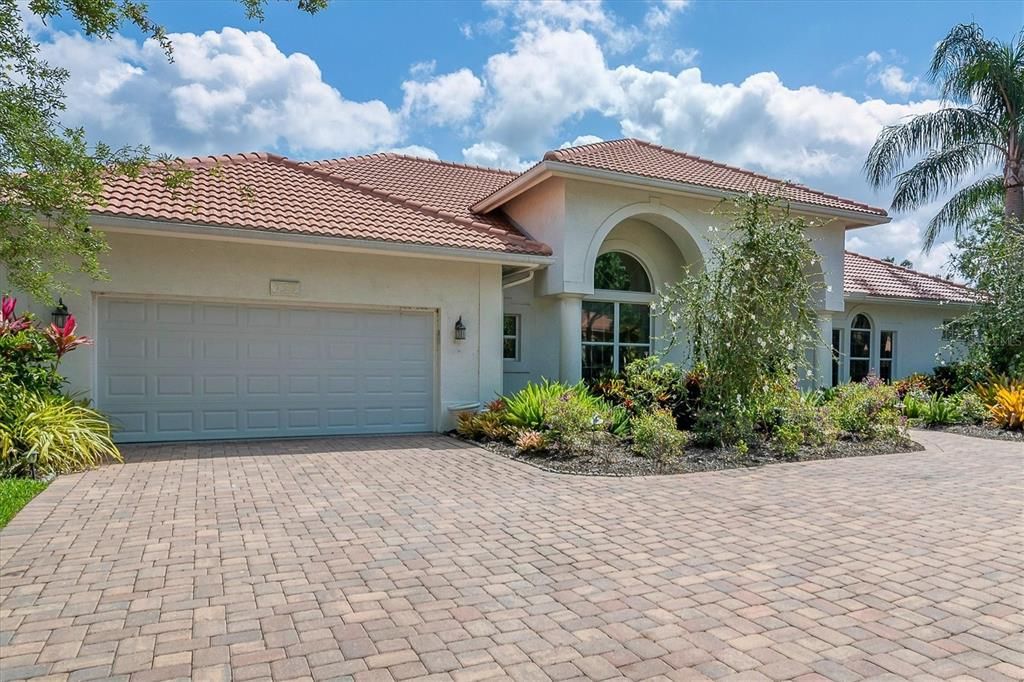 Recently Sold: $1,650,000 (4 beds, 3 baths, 3300 Square Feet)