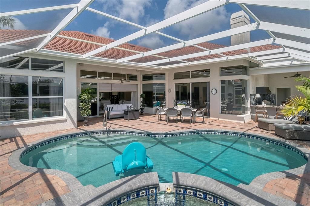 Recently Sold: $1,650,000 (4 beds, 3 baths, 3300 Square Feet)