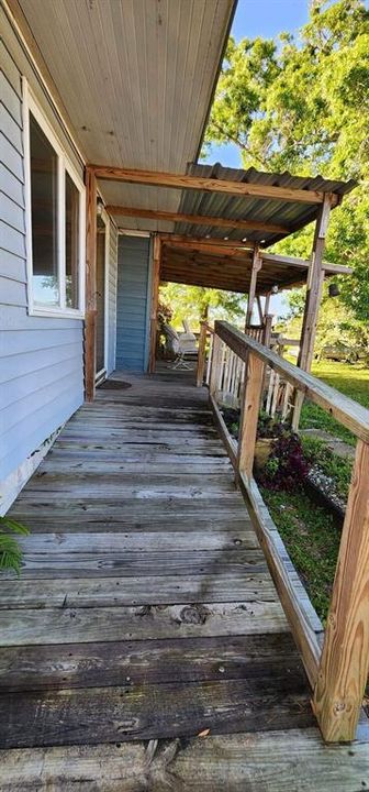 RAMP TO FRONT PORCH