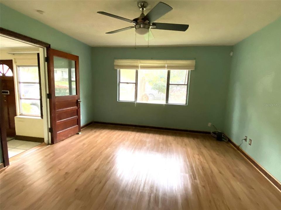 Recently Sold: $139,000 (2 beds, 1 baths, 1050 Square Feet)