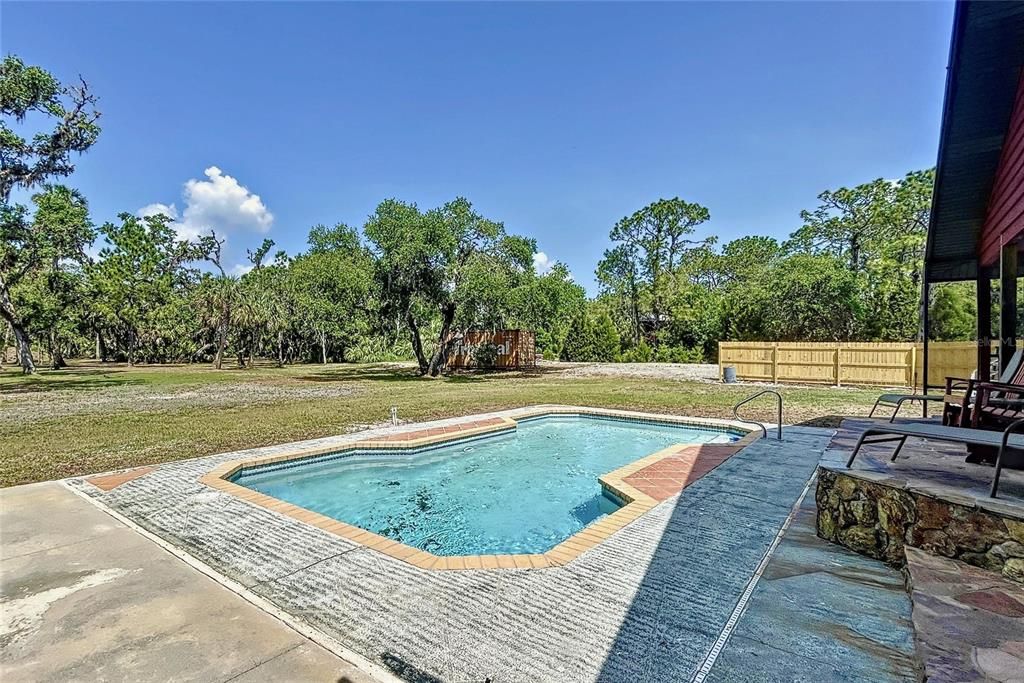 Recently Sold: $775,000 (3 beds, 3 baths, 2230 Square Feet)
