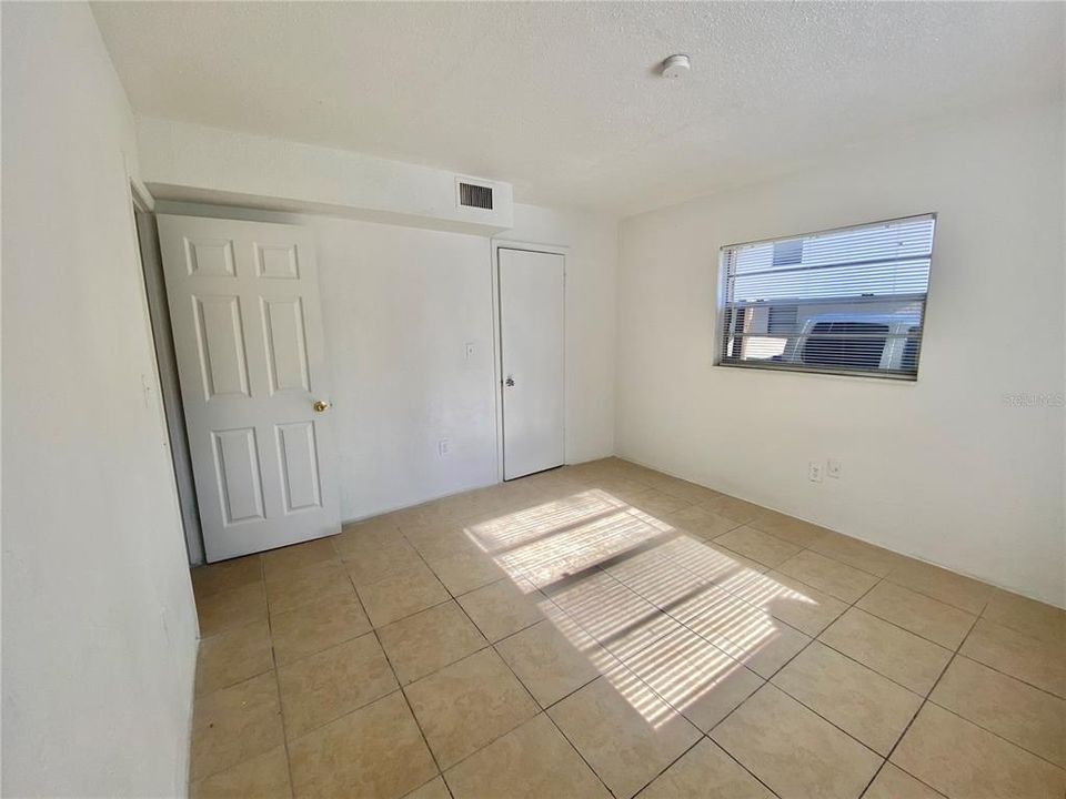 Recently Rented: $1,000 (2 beds, 1 baths, 800 Square Feet)