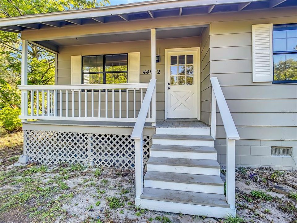 Awesome front porch!