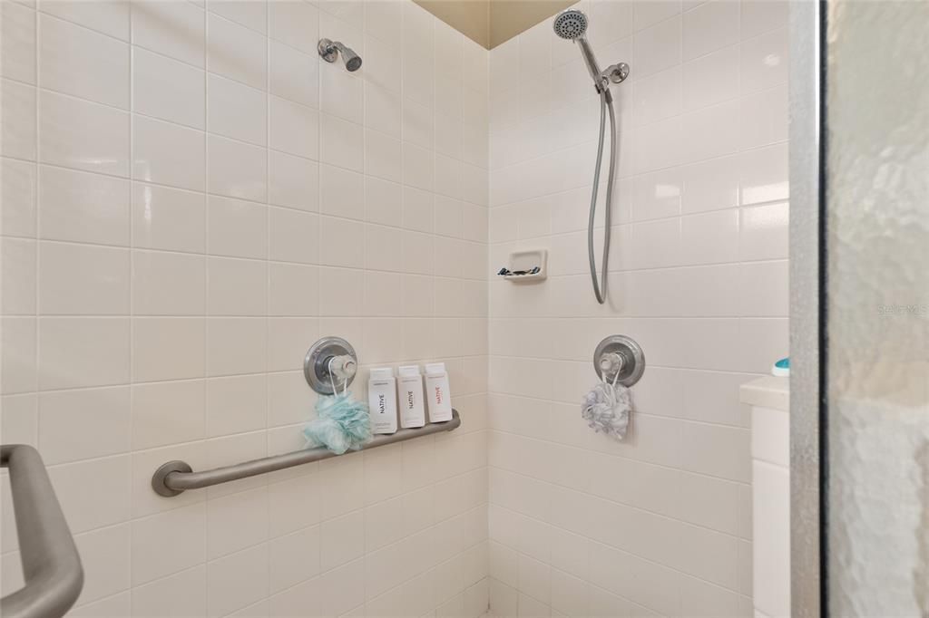 最近租的: $4,250 (4 贝兹, 3 浴室, 2833 平方英尺)