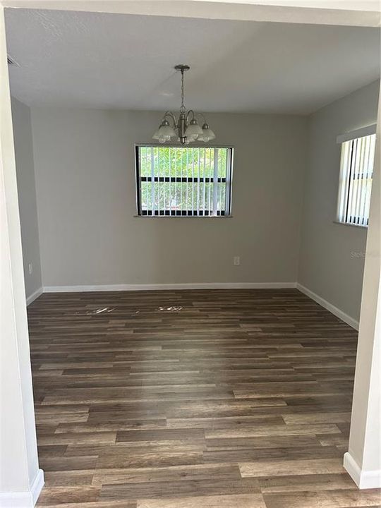 Recently Rented: $2,200 (3 beds, 2 baths, 1584 Square Feet)
