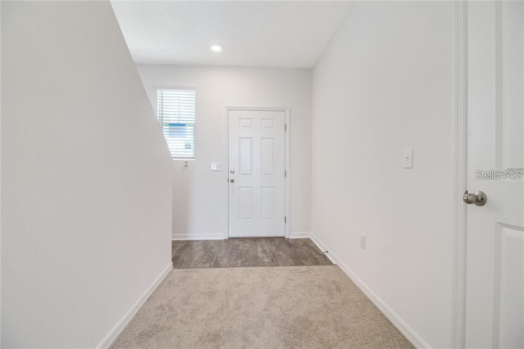 Recently Sold: $295,000 (3 beds, 2 baths, 1404 Square Feet)