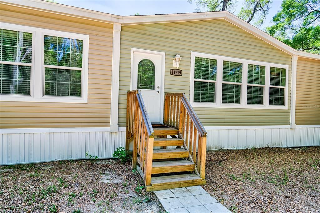 Recently Sold: $324,900 (3 beds, 2 baths, 2176 Square Feet)