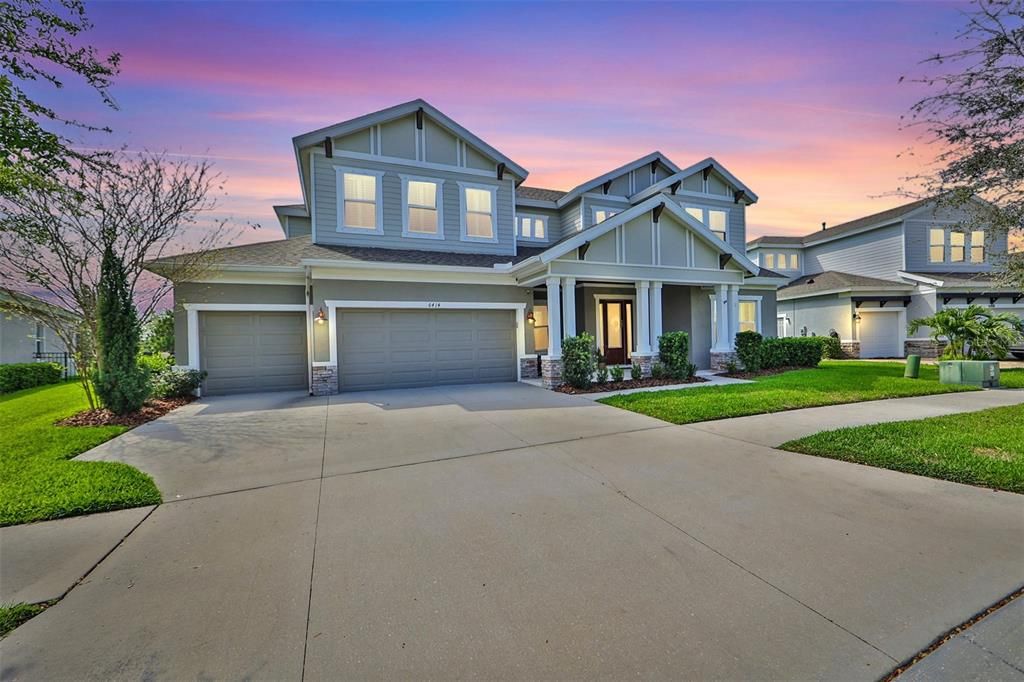 Недавно продано: $995,000 (4 спален, 3 ванн, 3891 Квадратных фут)
