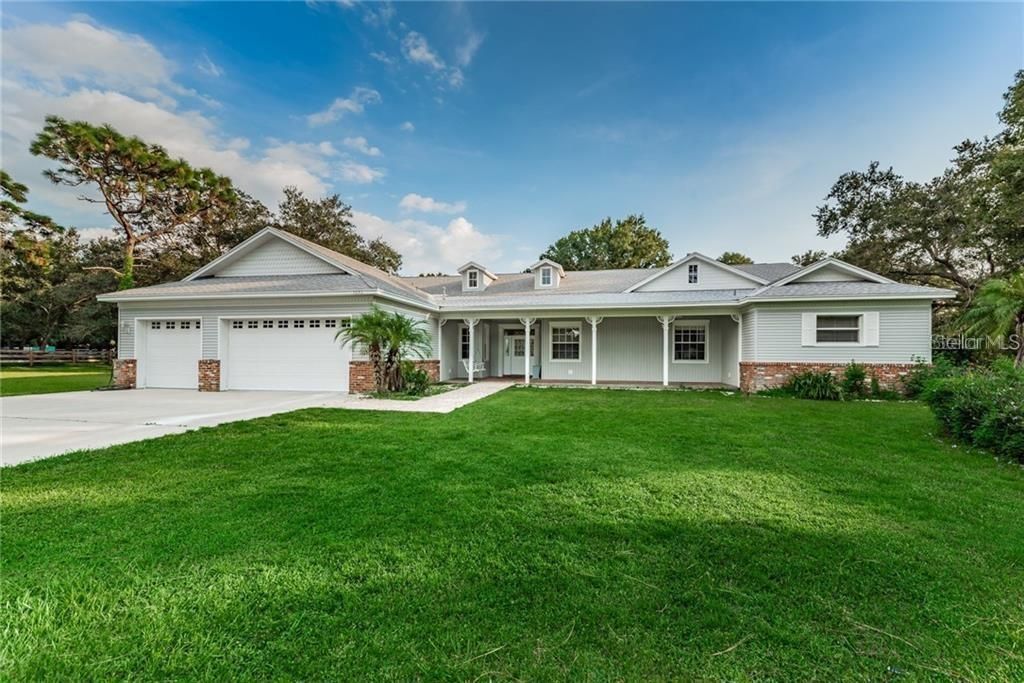 Recently Sold: $1,275,000 (3 beds, 2 baths, 2966 Square Feet)
