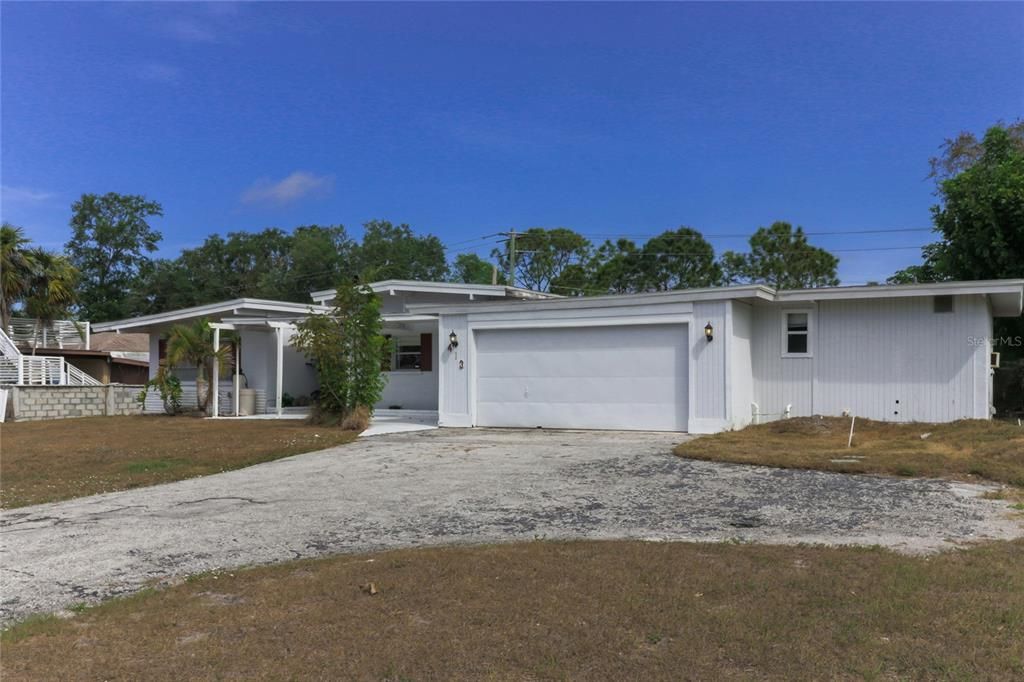 Recently Sold: $430,000 (3 beds, 2 baths, 1502 Square Feet)