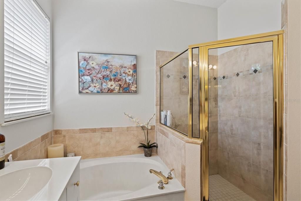 Недавно продано: $525,000 (3 спален, 2 ванн, 2045 Квадратных фут)