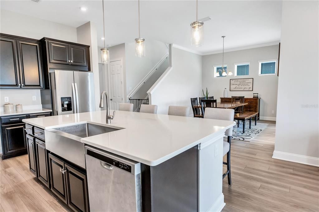 Recently Sold: $734,000 (5 beds, 4 baths, 3419 Square Feet)