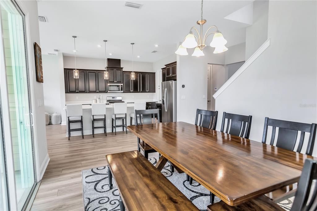 Recently Sold: $734,000 (5 beds, 4 baths, 3419 Square Feet)