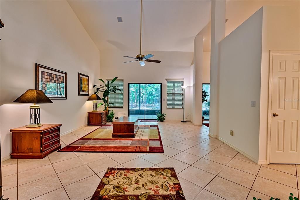 Recently Sold: $435,000 (3 beds, 2 baths, 2309 Square Feet)