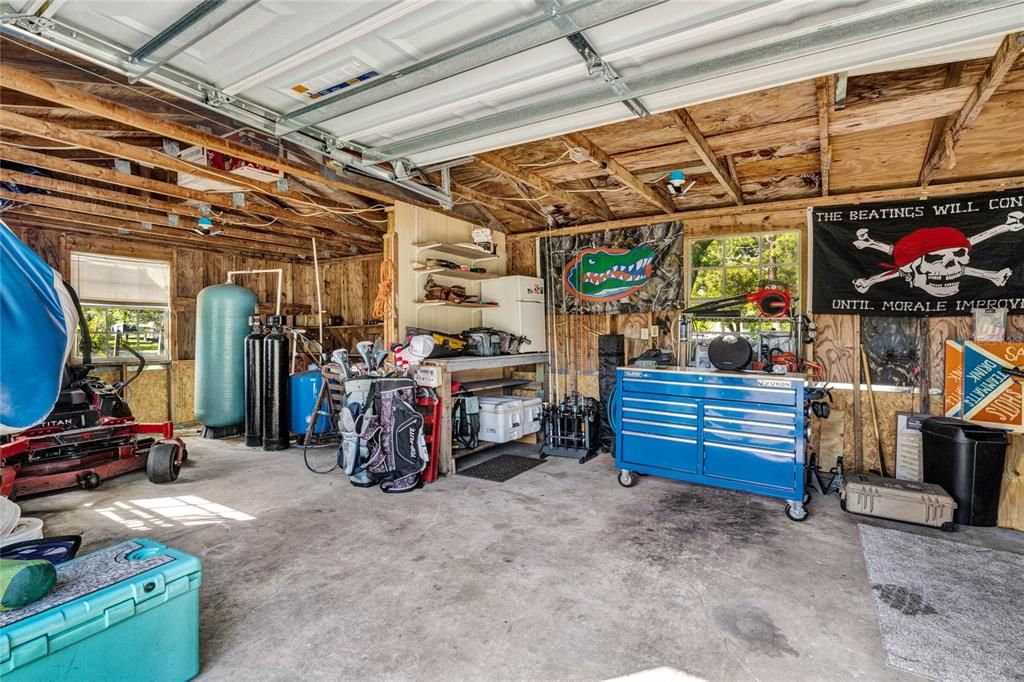 garage/shed