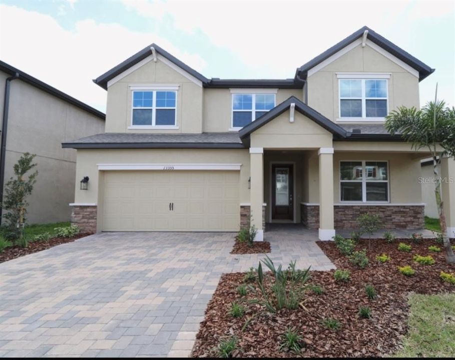 Recently Sold: $520,000 (4 beds, 2 baths, 2848 Square Feet)