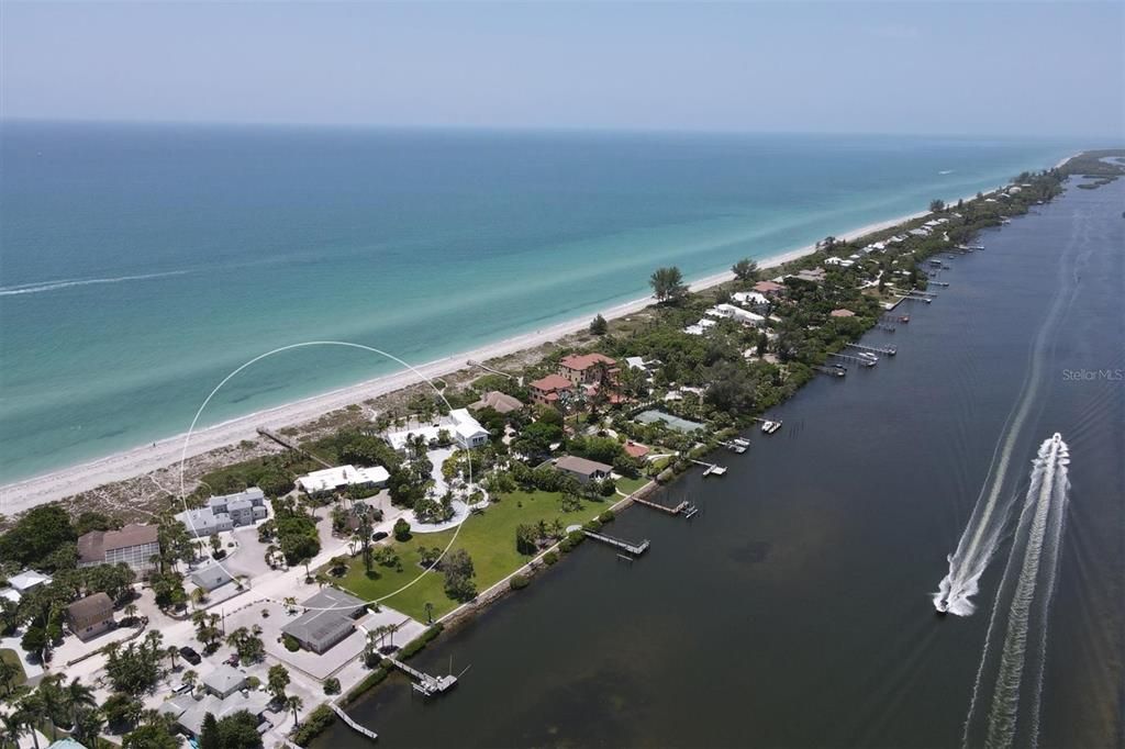 Recently Sold: $3,250,000 (3 beds, 2 baths, 2493 Square Feet)