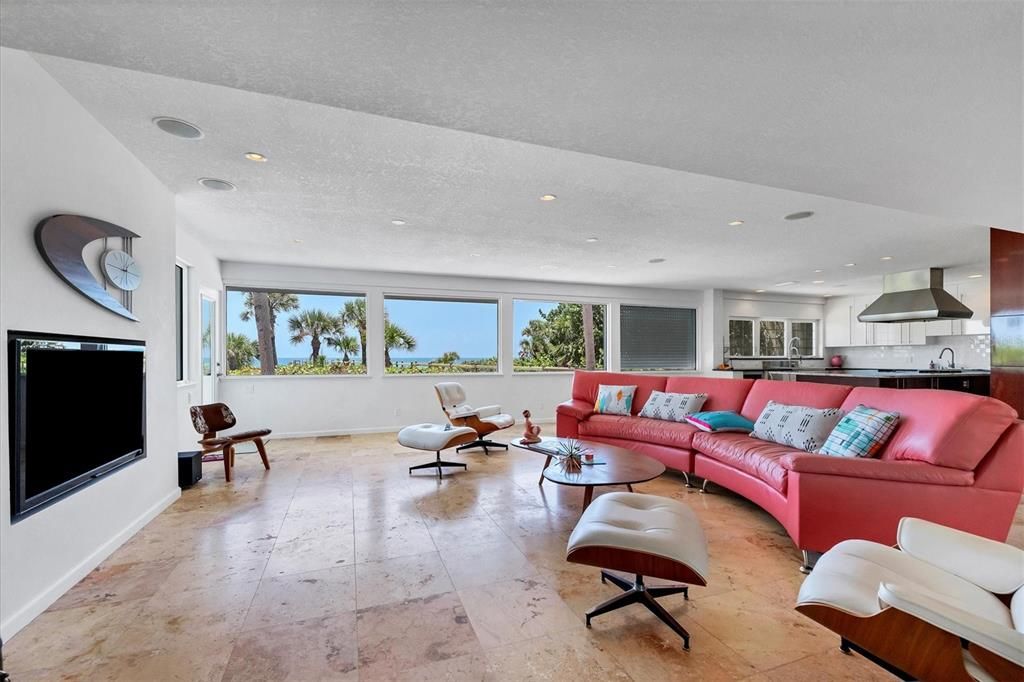 Recently Sold: $3,250,000 (3 beds, 2 baths, 2493 Square Feet)