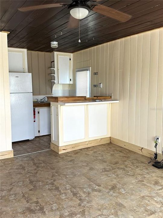 Recently Rented: $2,100 (1 beds, 1 baths, 480 Square Feet)