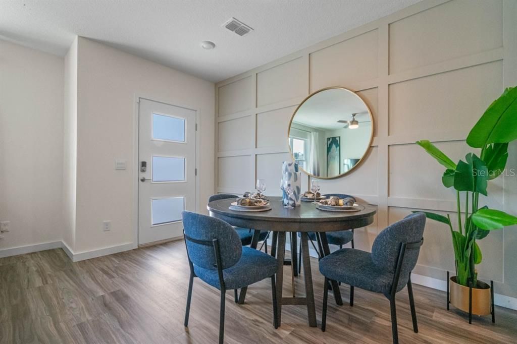 Recently Sold: $366,990 (3 beds, 2 baths, 1488 Square Feet)