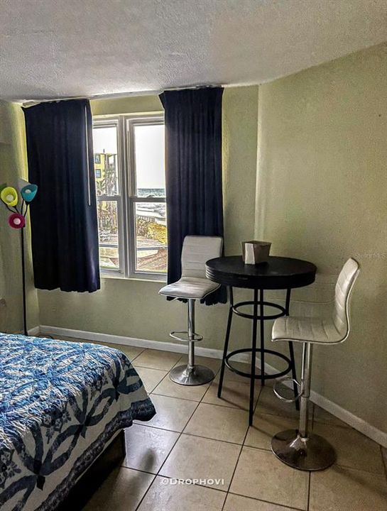 For Sale: $98,000 (1 beds, 1 baths, 337 Square Feet)