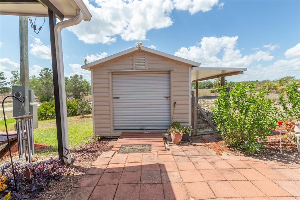 Close up of the shed.