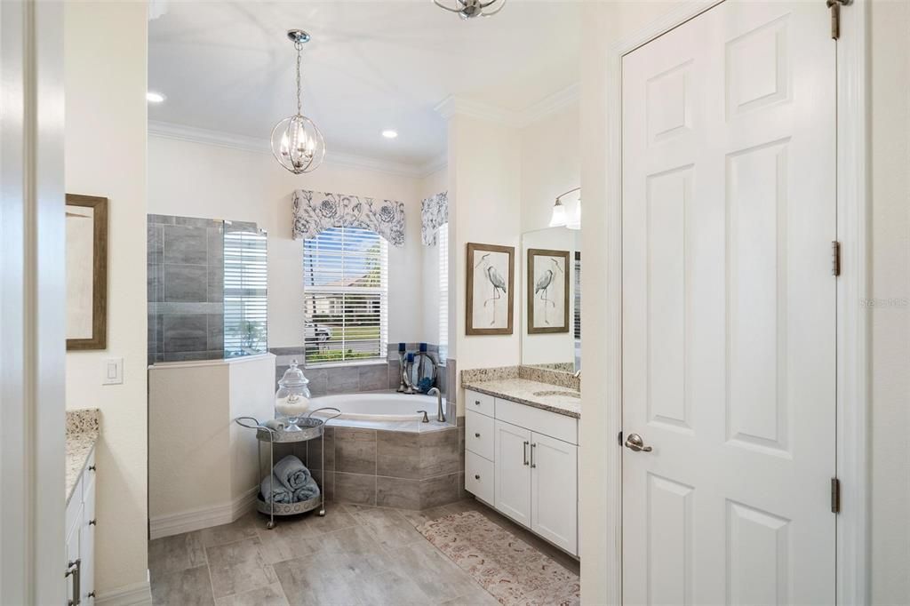 Recently Sold: $1,195,000 (4 beds, 2 baths, 2345 Square Feet)