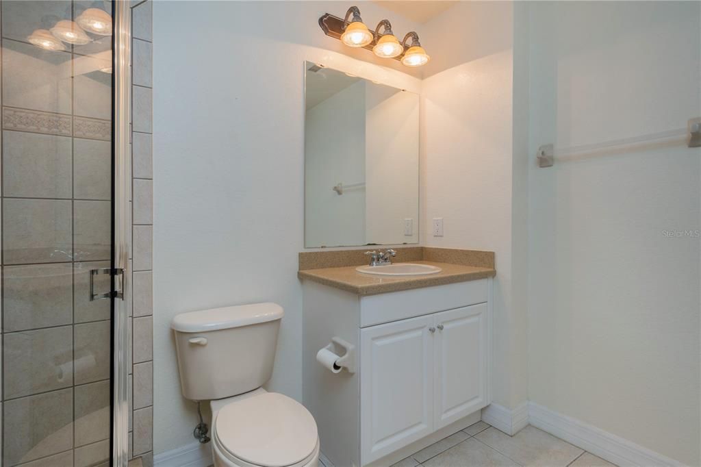 最近售出: $522,500 (2 贝兹, 2 浴室, 2106 平方英尺)