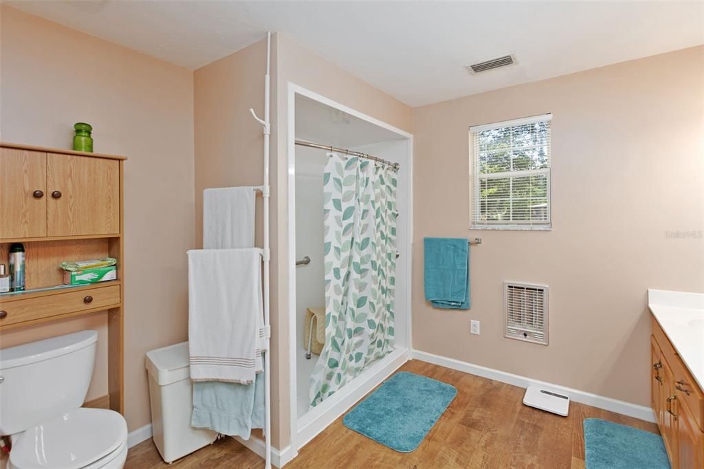 Recently Sold: $400,000 (3 beds, 2 baths, 1792 Square Feet)