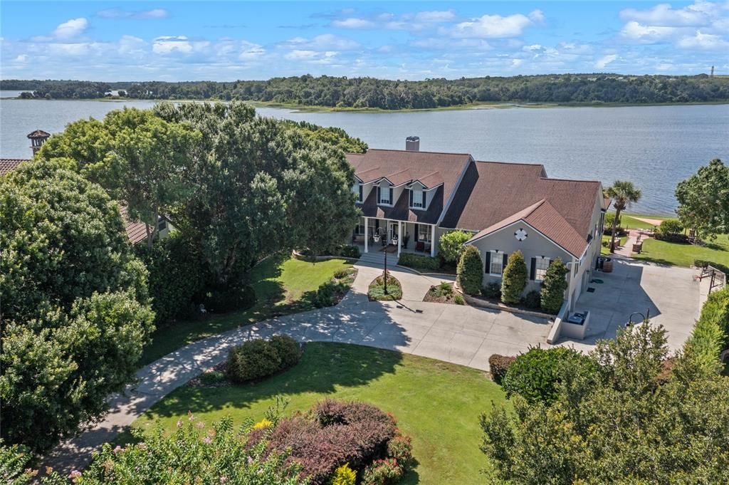 Recently Sold: $2,250,000 (7 beds, 5 baths, 6300 Square Feet)