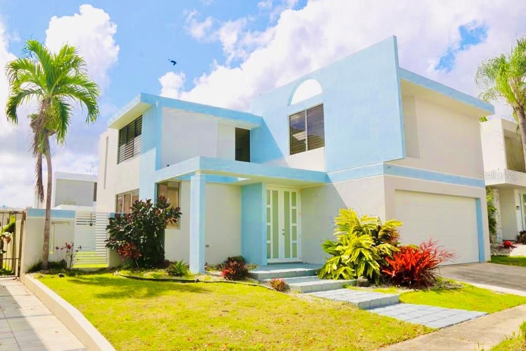 Vendido Recientemente: $385,000 (4 camas, 2 baños, 0 Pies cuadrados)