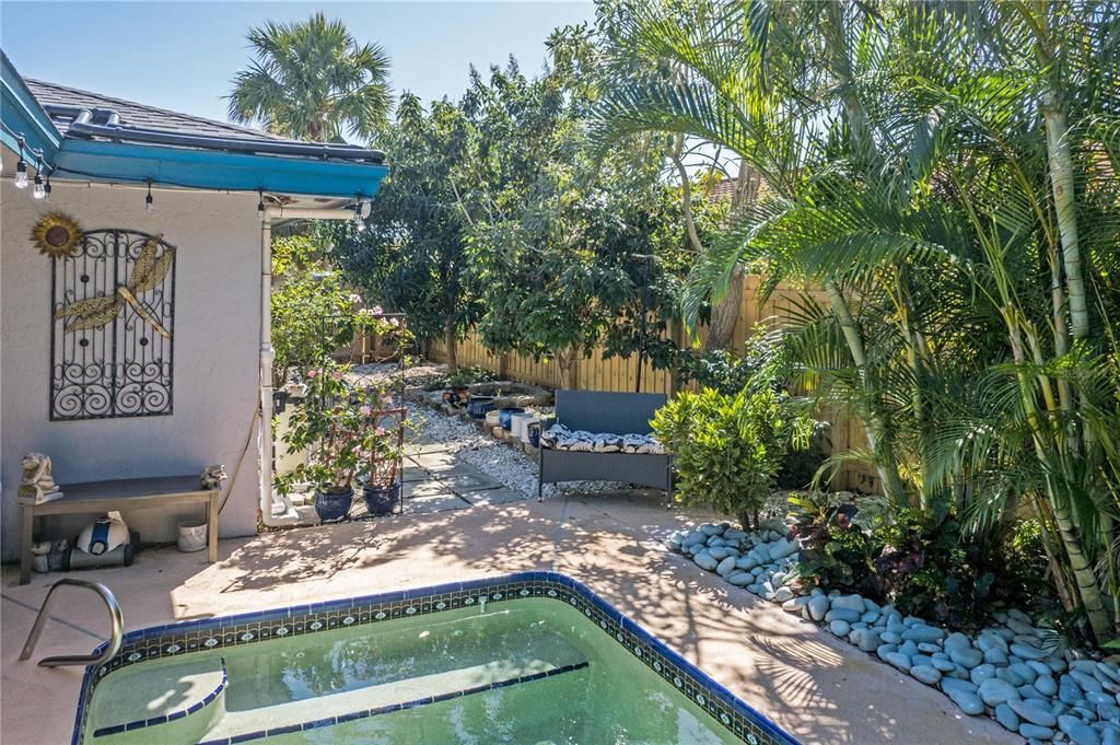 Recently Sold: $675,000 (4 beds, 2 baths, 2085 Square Feet)