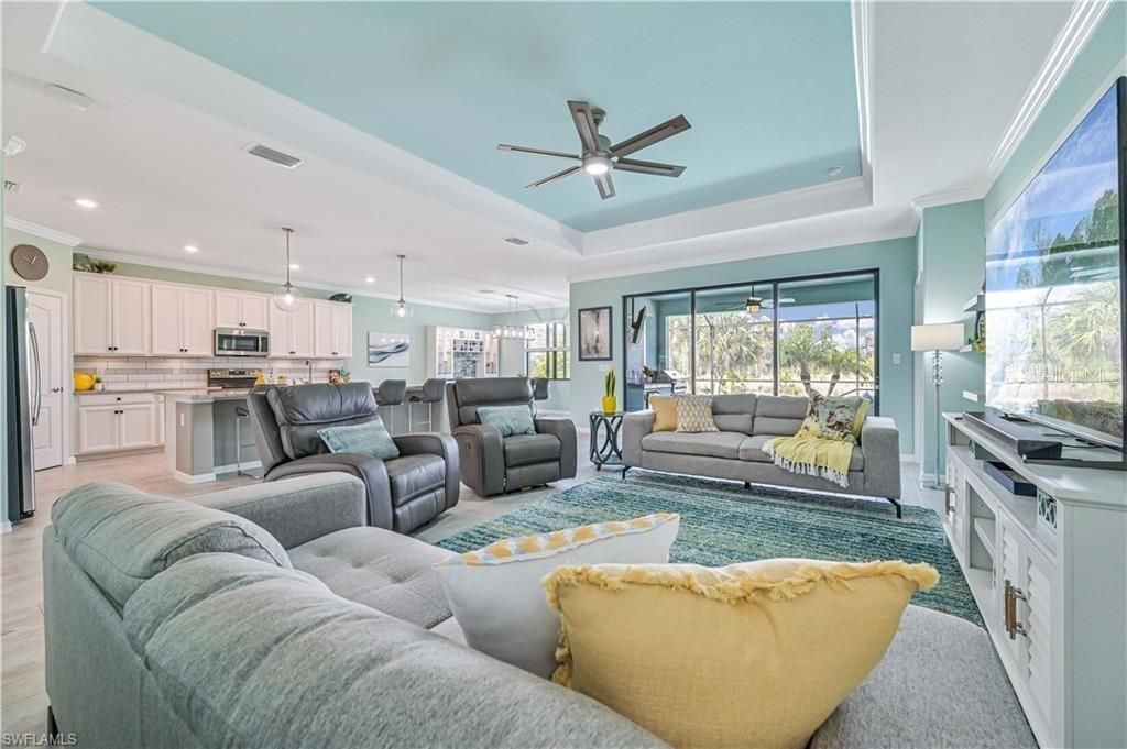 Recently Sold: $989,000 (3 beds, 3 baths, 2445 Square Feet)