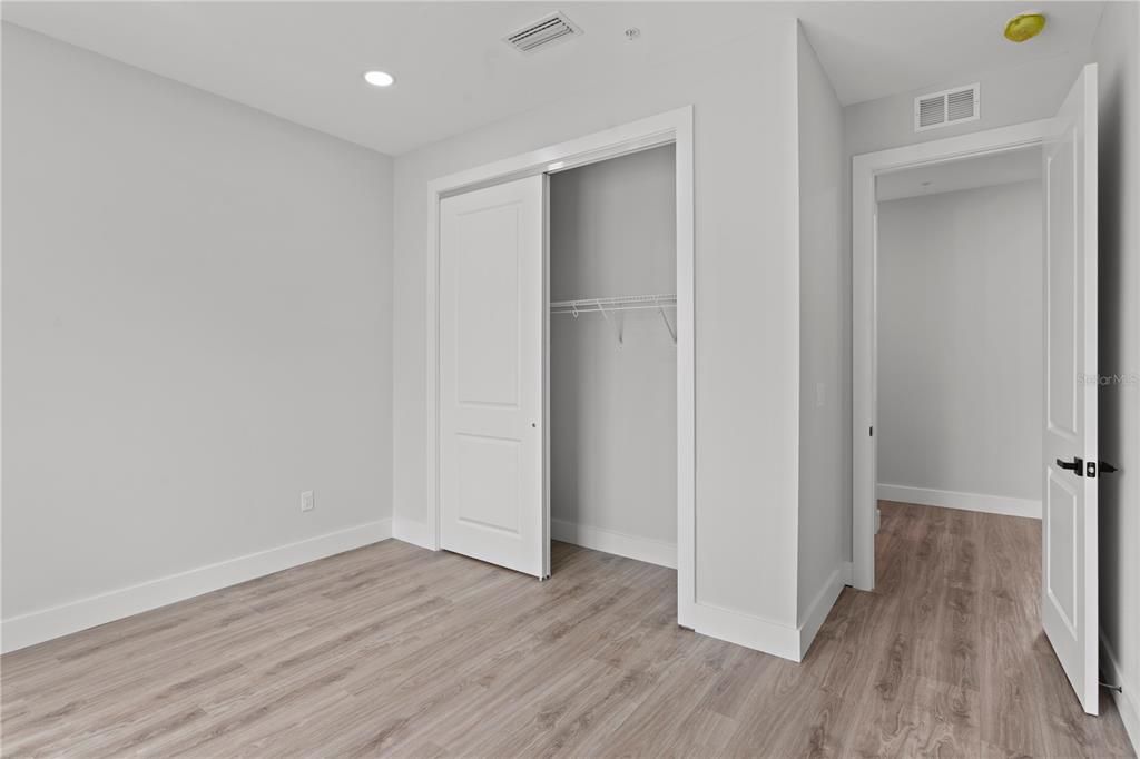 Active With Contract: $1,750,000 (5 beds, 4 baths, 2519 Square Feet)