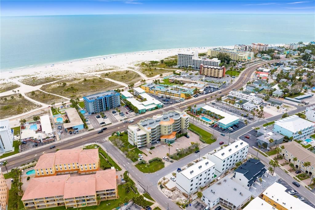 Active With Contract: $1,750,000 (5 beds, 4 baths, 2519 Square Feet)