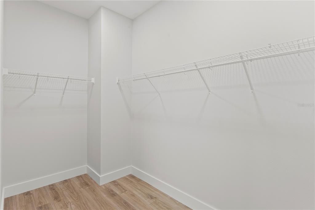 Active With Contract: $1,750,000 (5 beds, 4 baths, 2519 Square Feet)