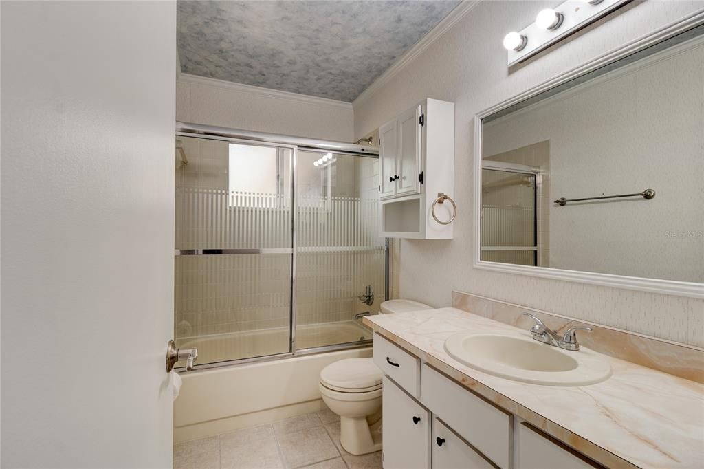 最近售出: $269,900 (2 贝兹, 2 浴室, 1148 平方英尺)