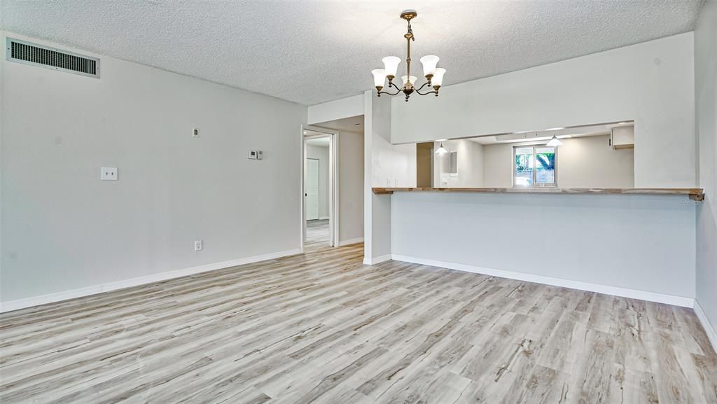 Recently Sold: $179,000 (2 beds, 2 baths, 1161 Square Feet)