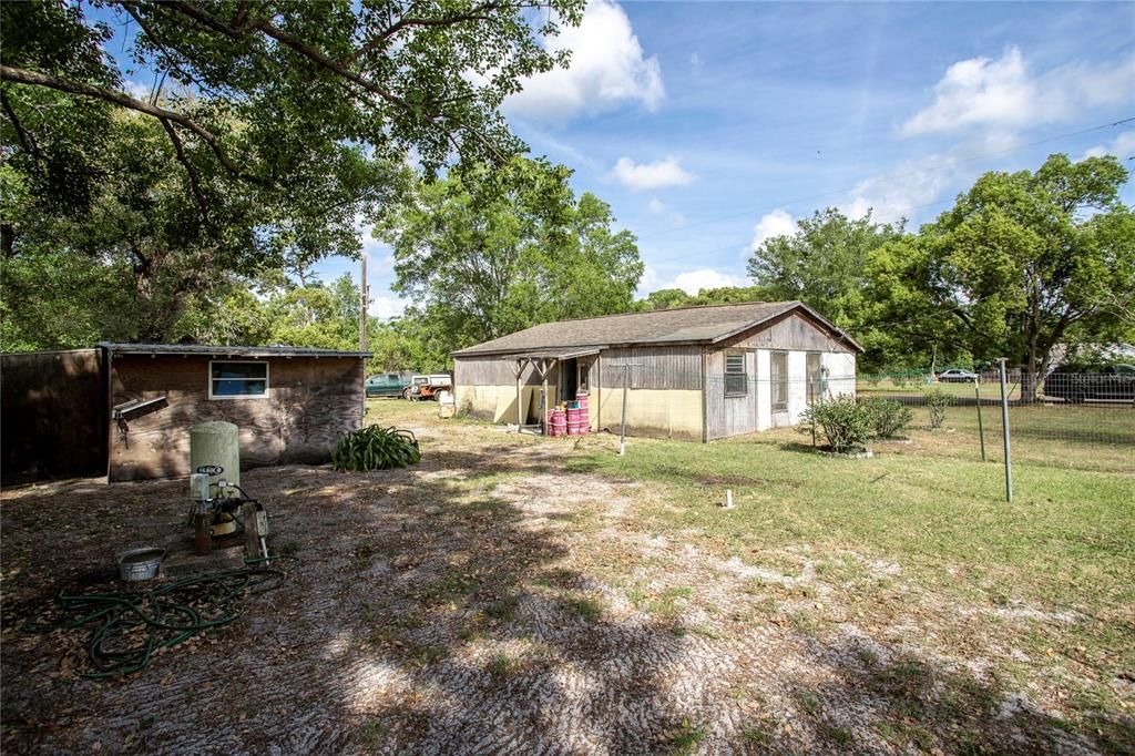 Recently Sold: $99,000 (2 beds, 1 baths, 775 Square Feet)