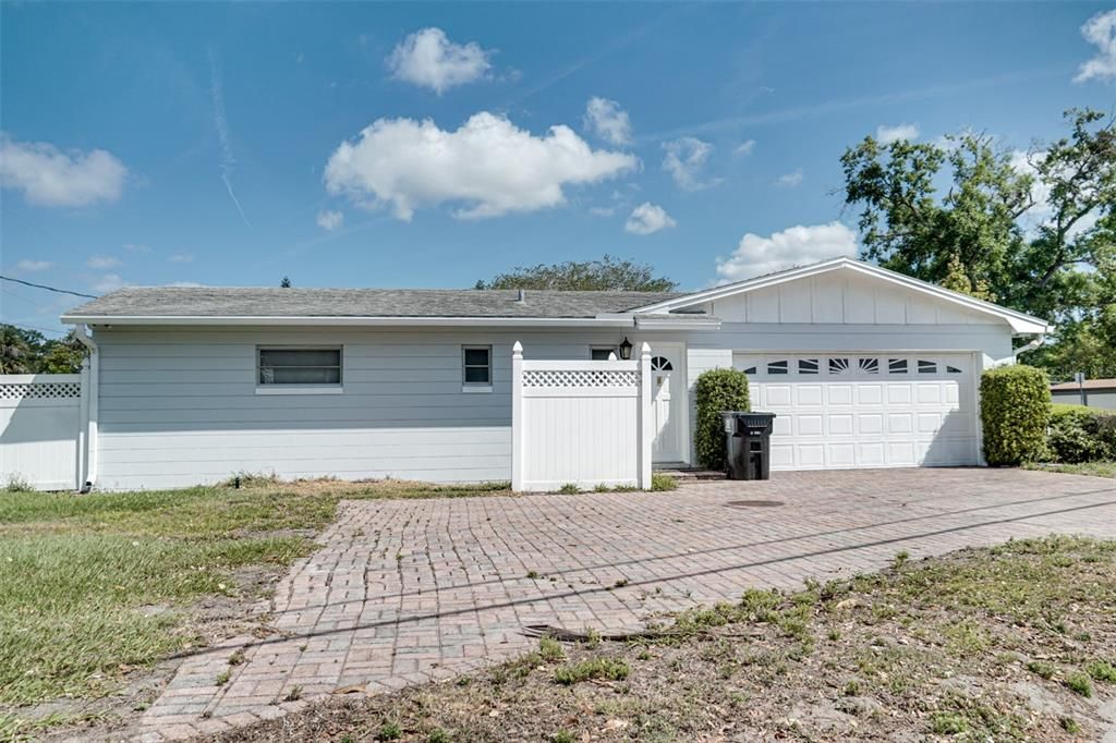 Recently Sold: $499,900 (3 beds, 2 baths, 1671 Square Feet)