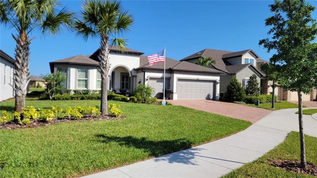 Recently Sold: $563,960 (3 beds, 2 baths, 2483 Square Feet)