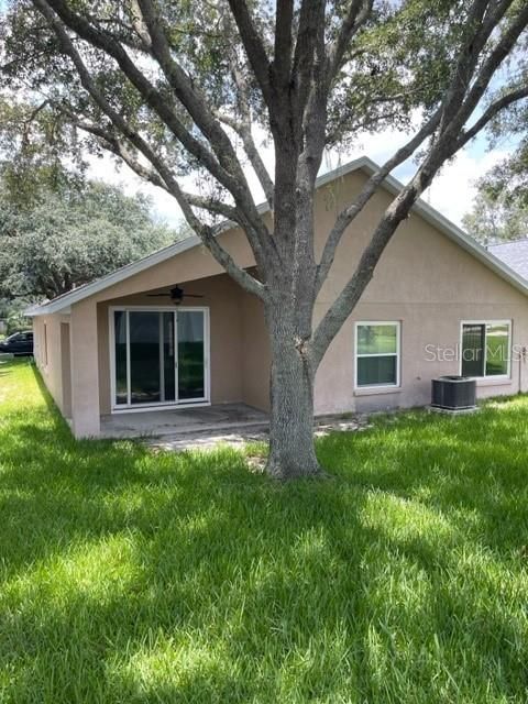 Recently Sold: $325,000 (3 beds, 2 baths, 1802 Square Feet)