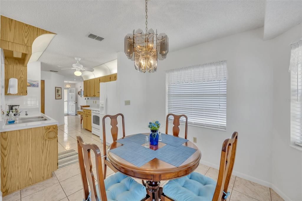 Recently Sold: $239,000 (2 beds, 2 baths, 1364 Square Feet)