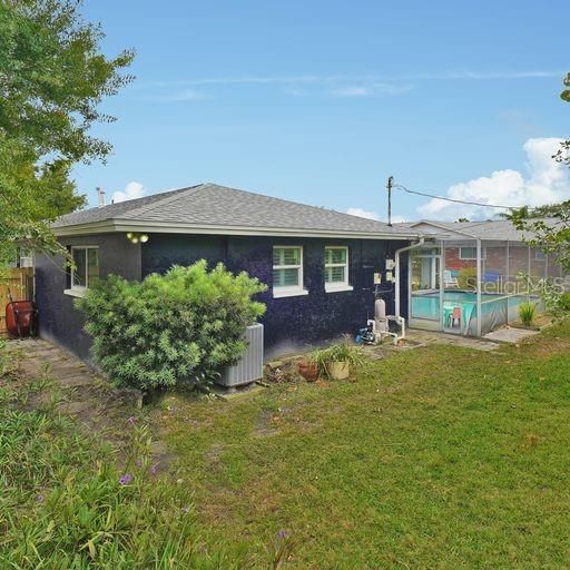 Recently Sold: $525,000 (4 beds, 2 baths, 1967 Square Feet)